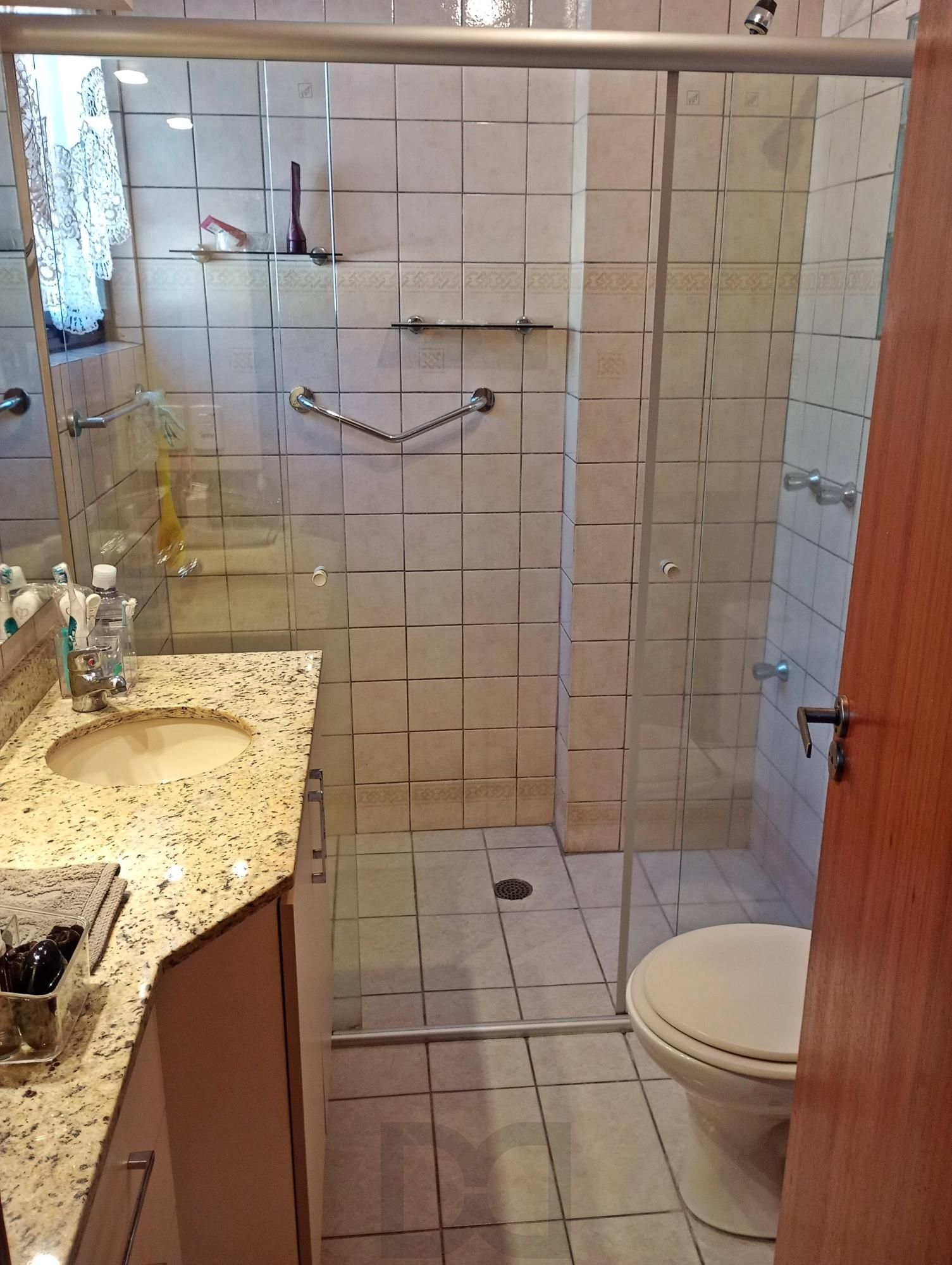 Casa em condomínio com piscina e 2 vagas — foto 26