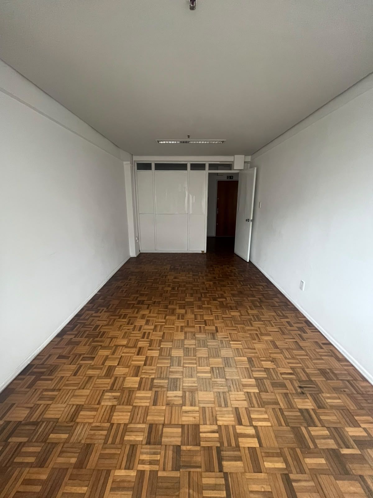 Sala comercial à venda no Edifício Santa Cruz | Centro de Porto Alegre — foto 6