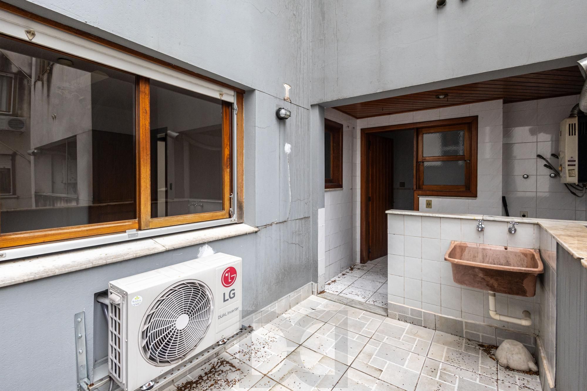 Apartamento de 2 dormitórios no bairro Moinhos de Vento — foto 12