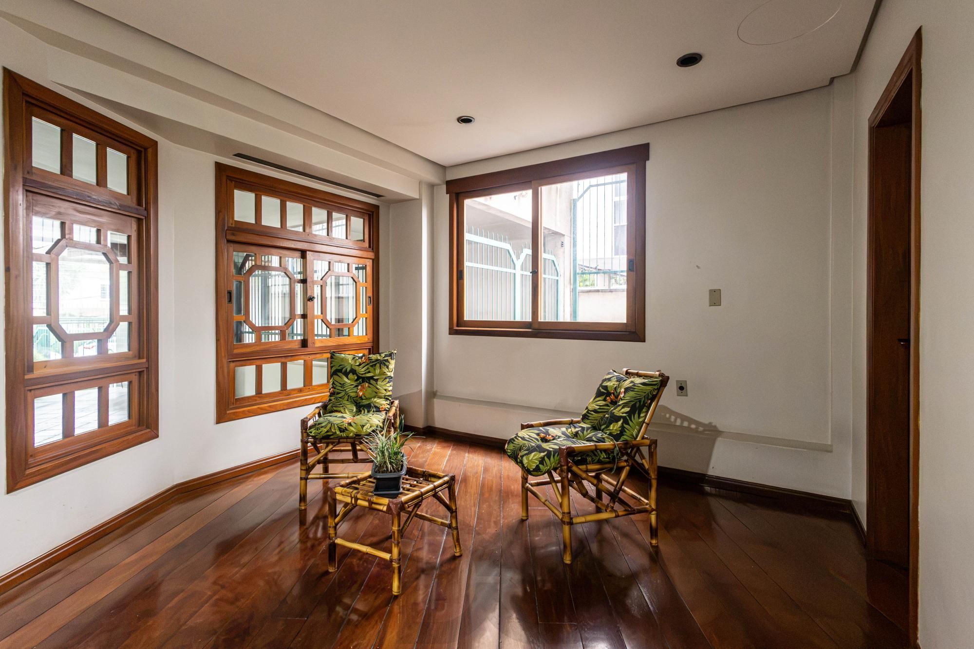Apartamento de 2 dormitórios no bairro Moinhos de Vento — foto 5