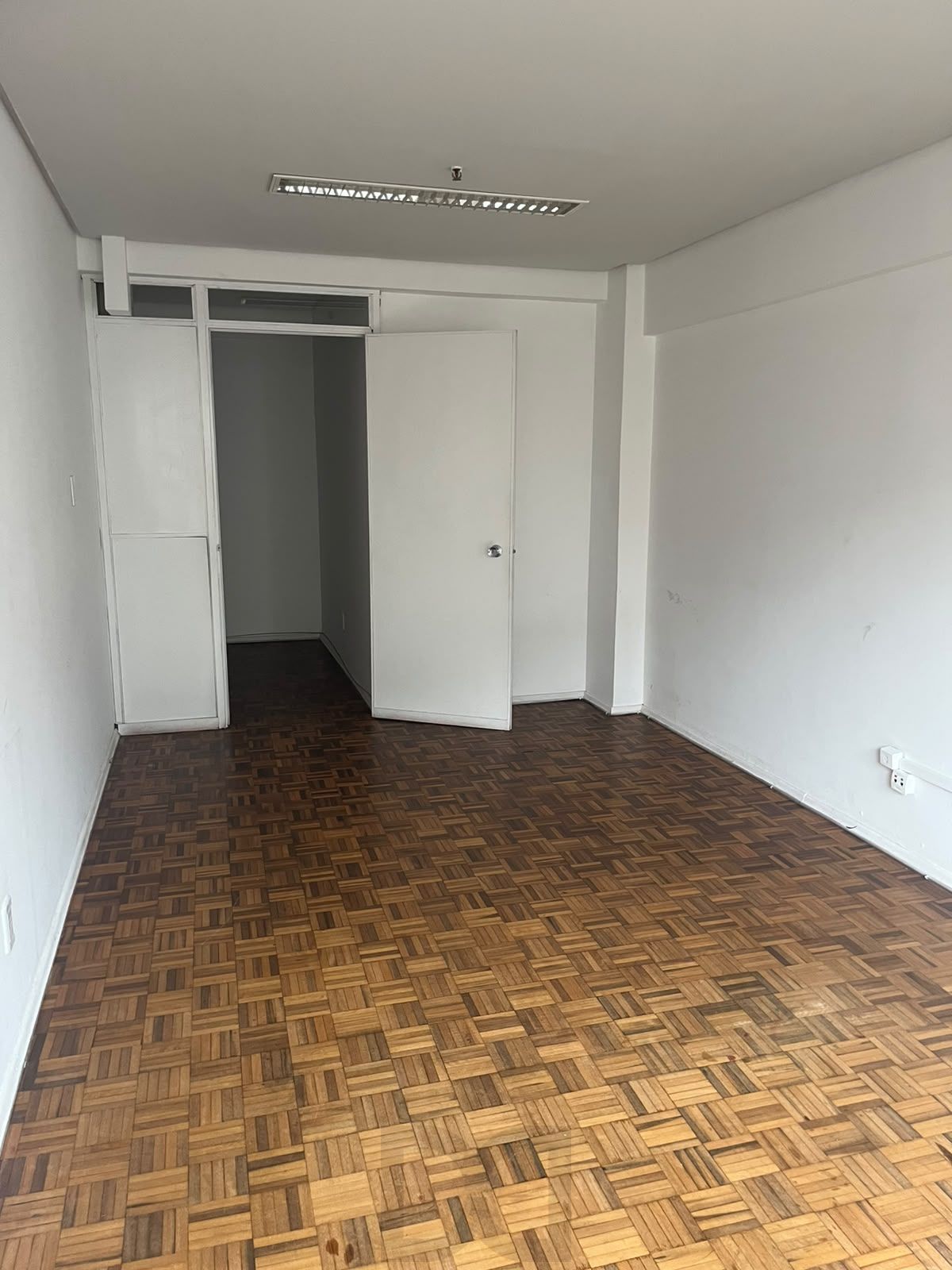Sala comercial à venda no Edifício Santa Cruz | Centro de Porto Alegre — foto 10