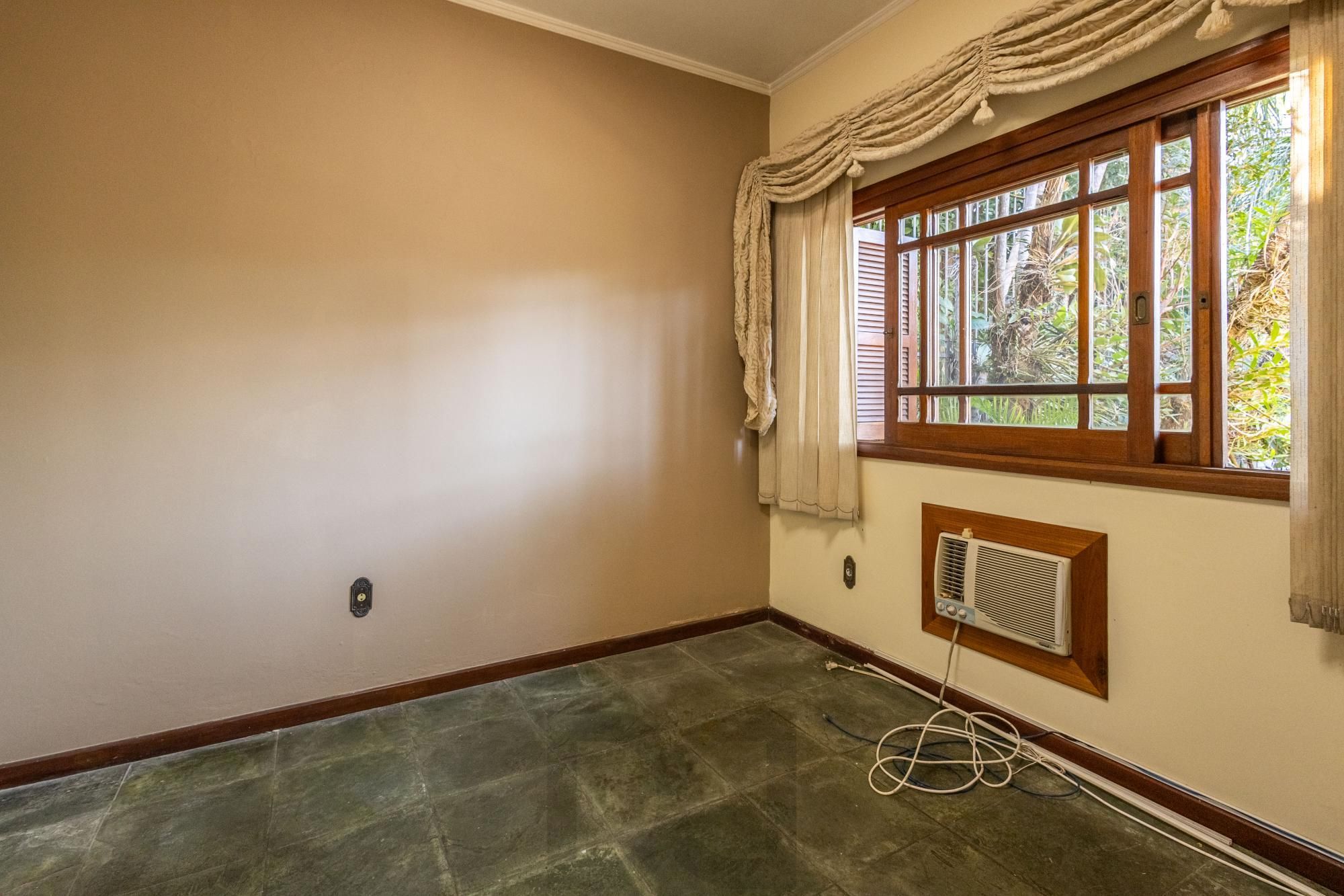 Casa com 374 m² | 3 suítes | Piscina | Ao lado do Jardim Europa — foto 18