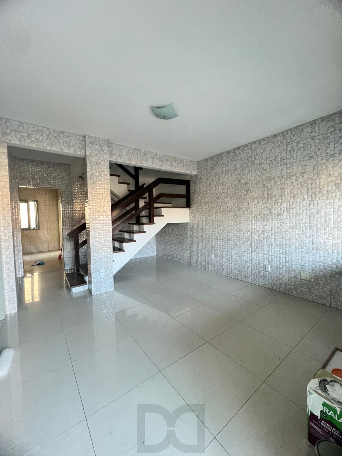 Casa à venda com 215m² na Hípica, 3 quartos sendo 1 suíte e 2 vagas — foto 8