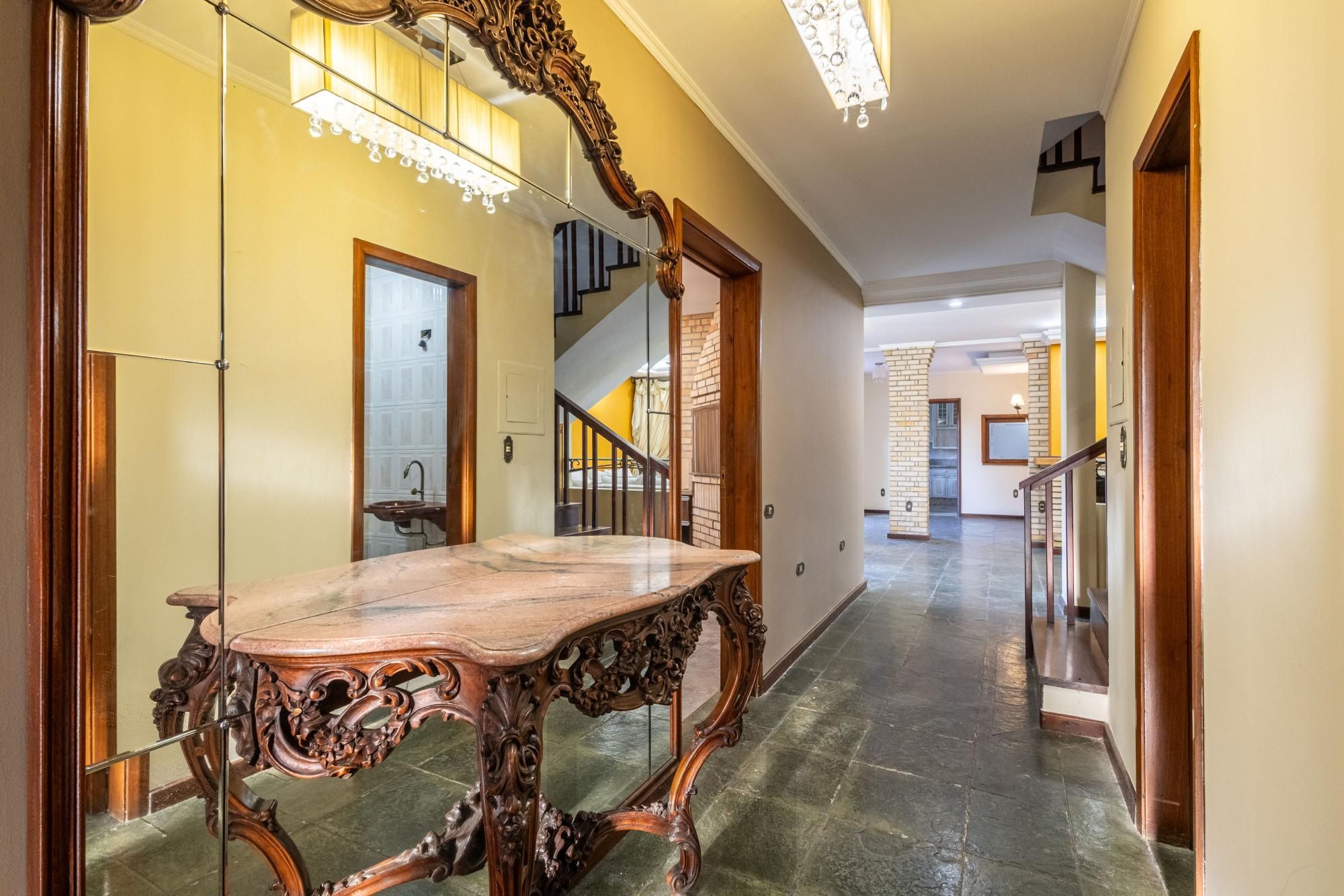 Casa com 374 m² | 3 suítes | Piscina | Ao lado do Jardim Europa — foto 16