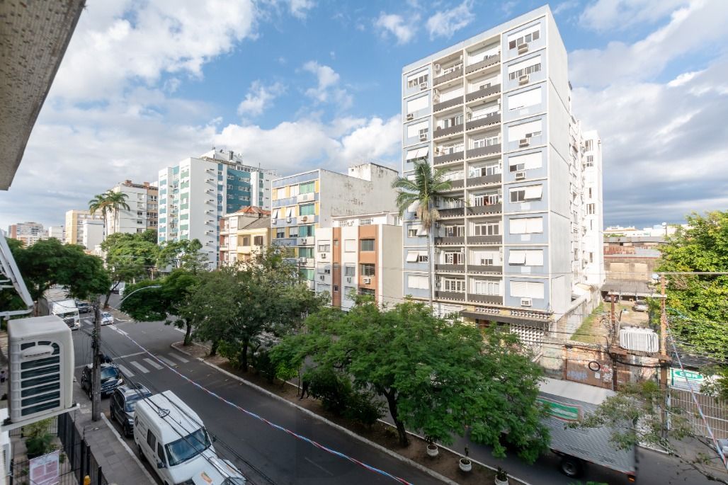 Apartamento 4 dorm. 99m² Cidade Baixa - Porto Alegre — foto 17