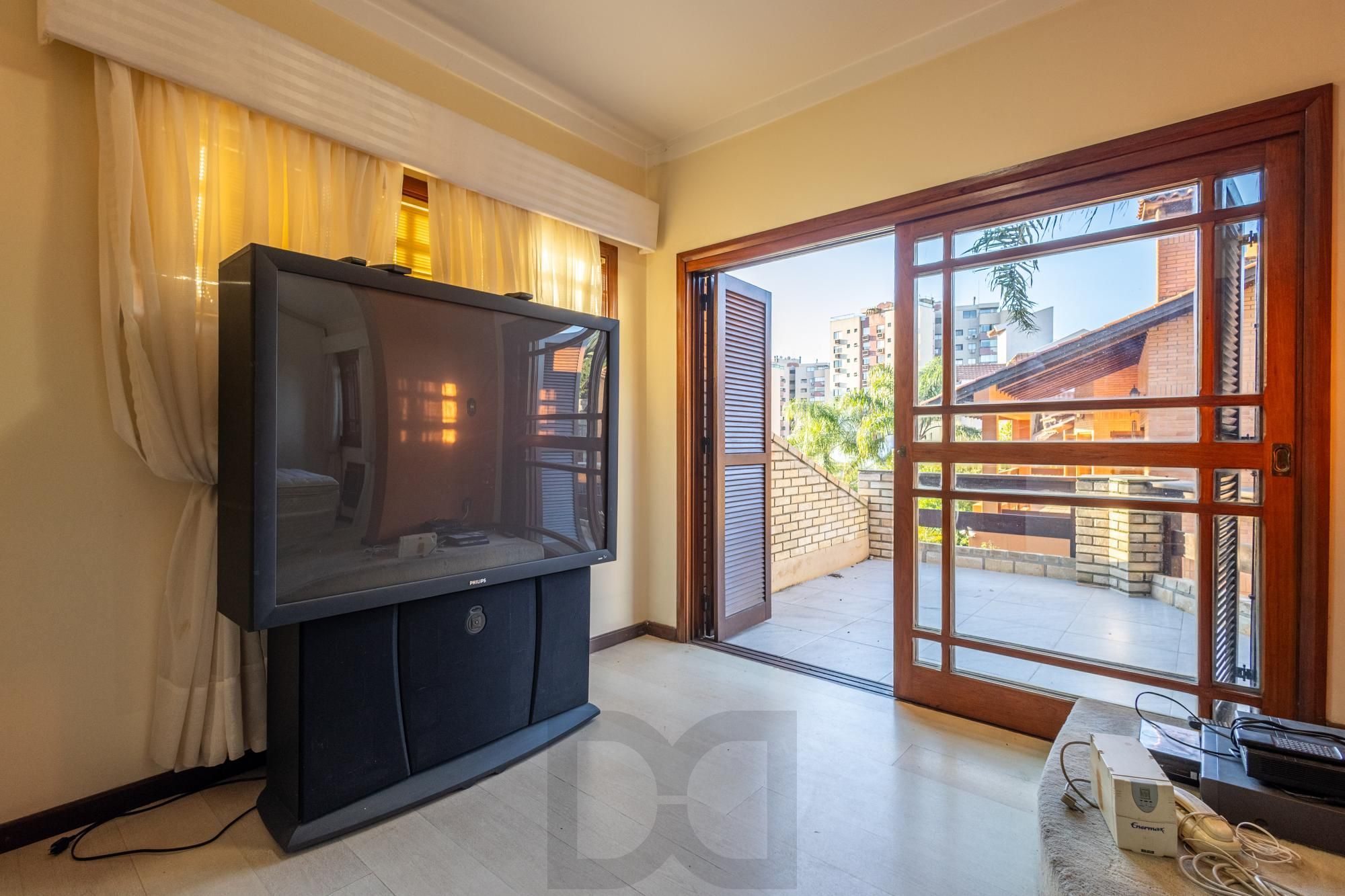 Casa com 374 m² | 3 suítes | Piscina | Ao lado do Jardim Europa — foto 25