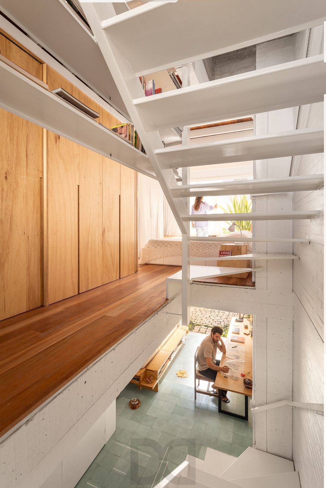 104m² de Arquitetura Inteligente e Design Exclusivo na Cidade Baixa — foto 1