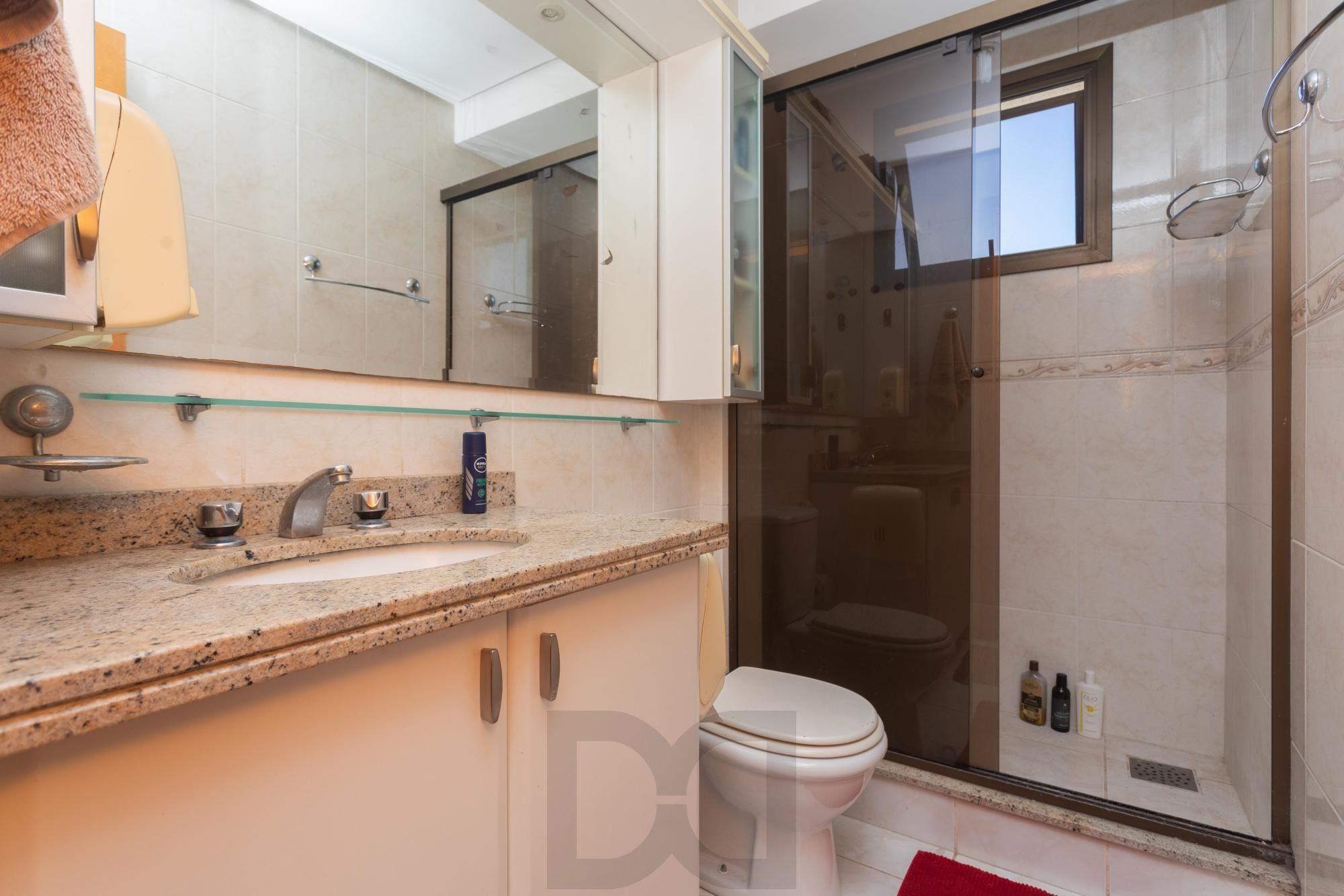Apartamento 2 dormitórios sendo 1 suíte e 3 vagas no Petrópolis. — foto 22