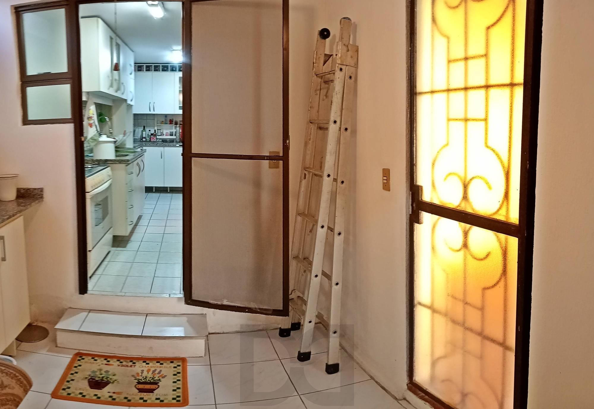 Casa em condomínio com piscina e 2 vagas — foto 19
