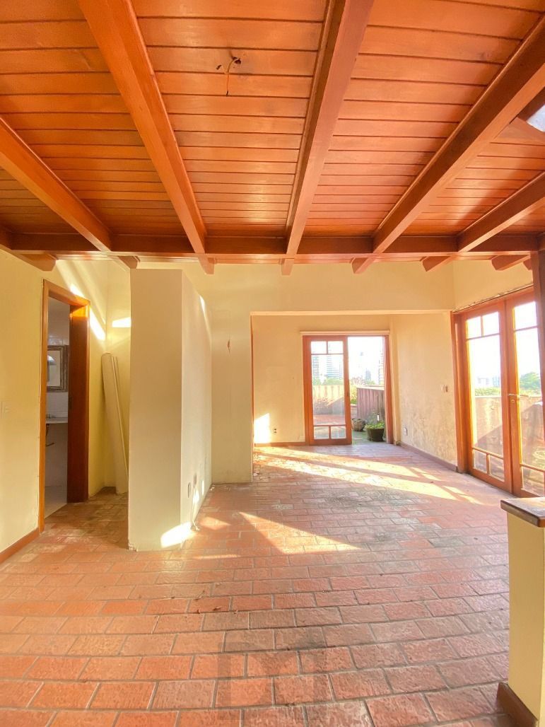 Cobertura 196m² 3 dorm. 1 Suíte + 2 vagas Petrópolis - Porto Alegre — foto 16