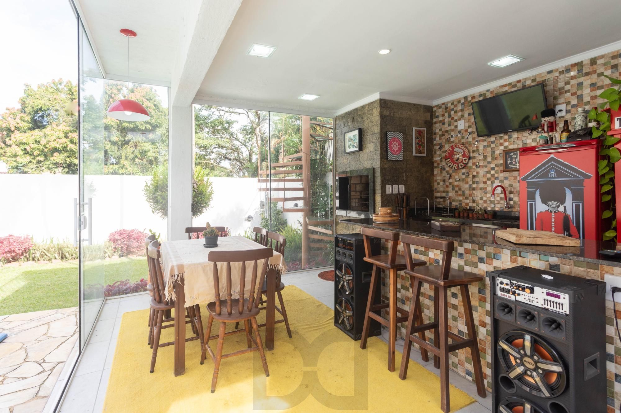 Casa com piscina e 470m2 no Chácara das Pedras — foto 36