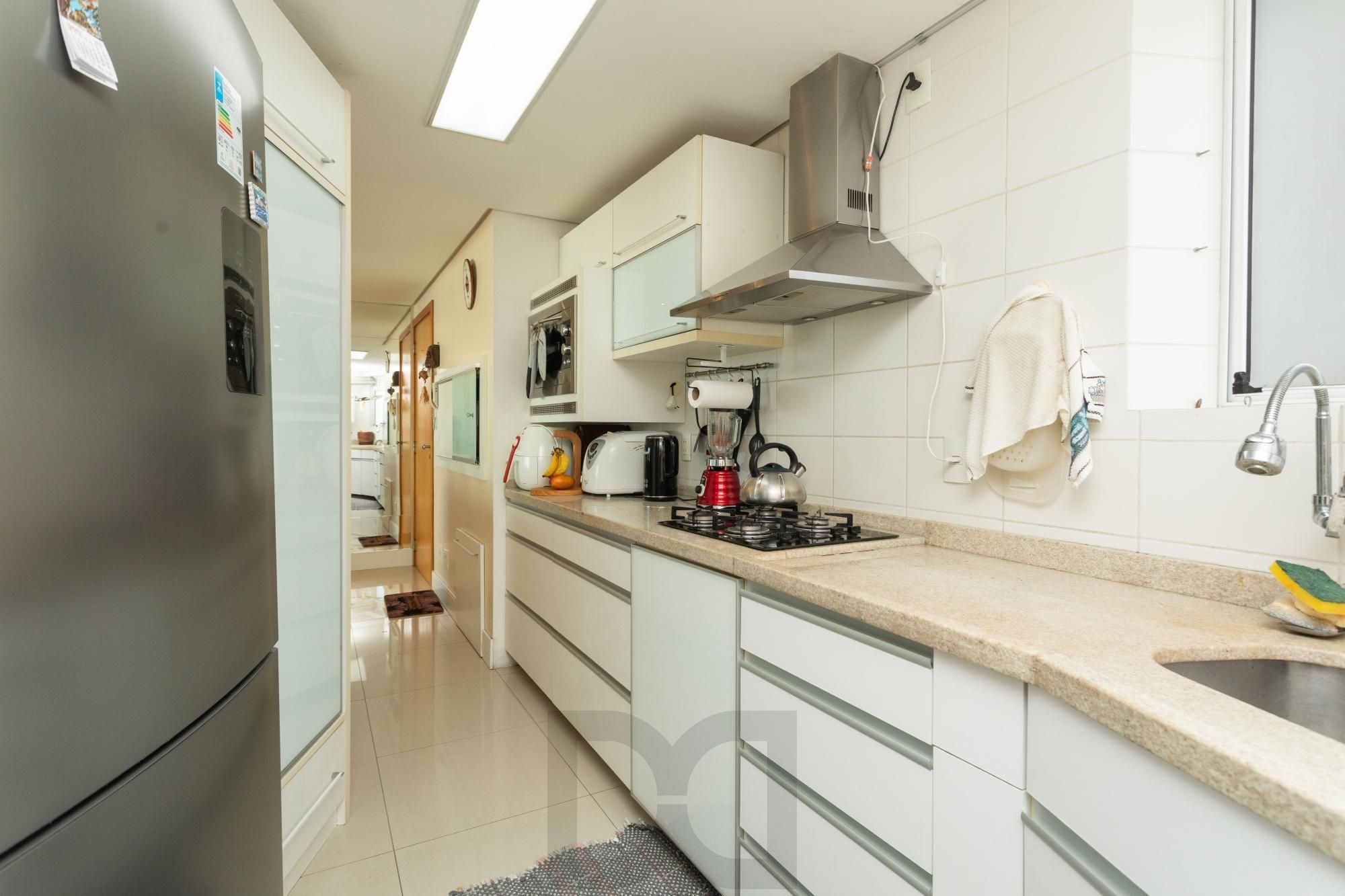 Apartamento com Suíte, 2 Vagas e Lazer de Clube — foto 6
