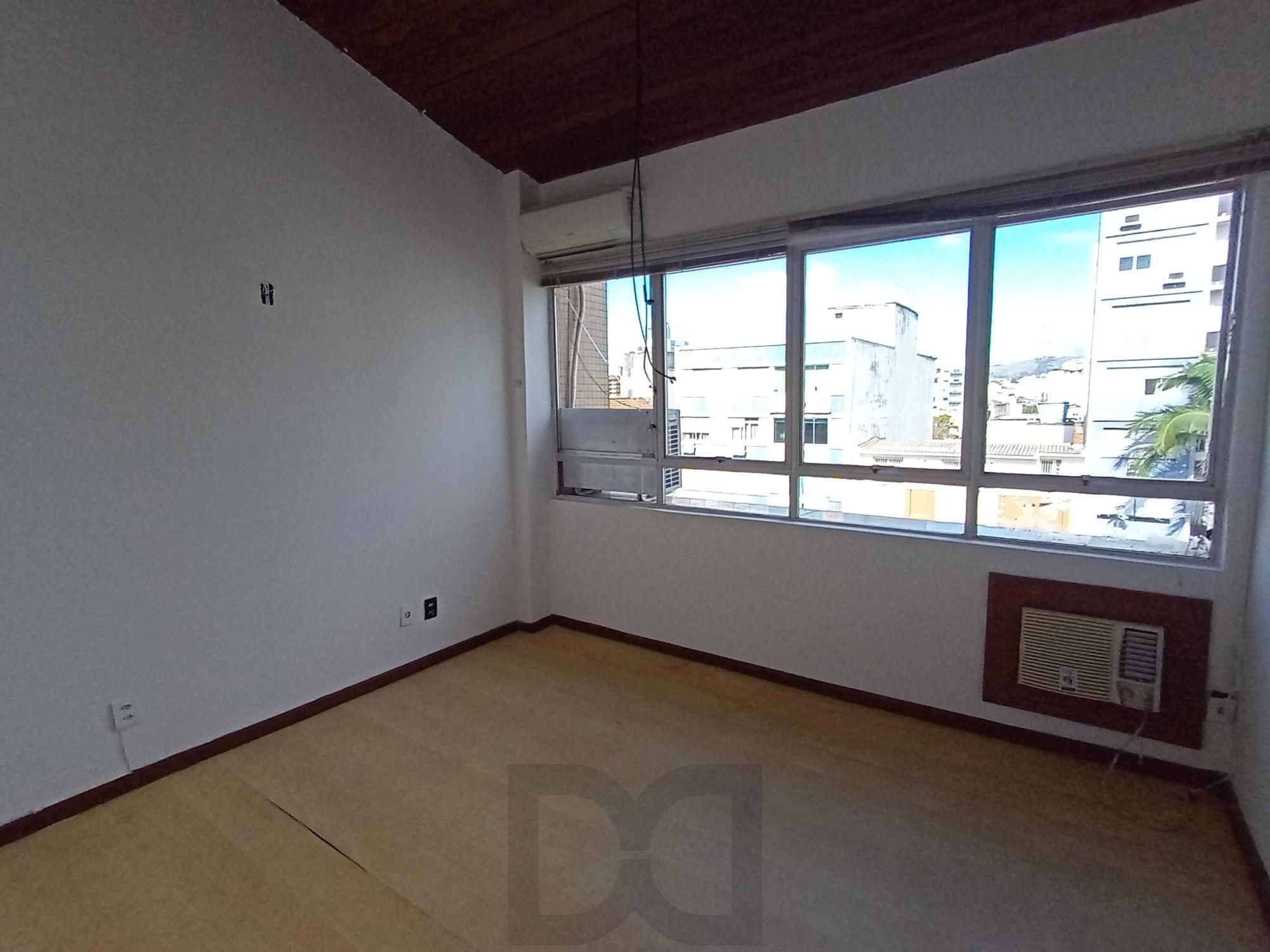 Sala na Venâncio Aires com mezanino e 2 banheiros — foto 15