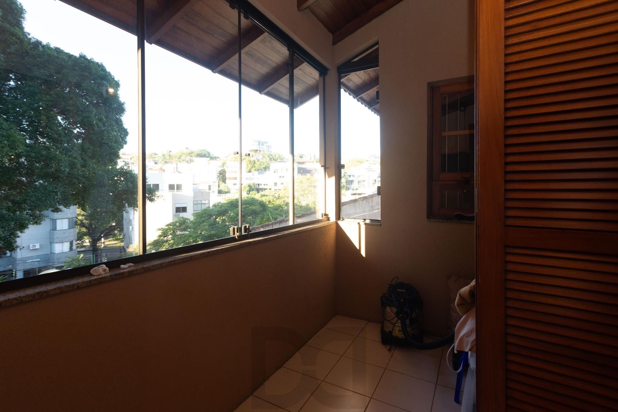 Casa no Chácara das Pedras com piscina e 316m2 — foto 30
