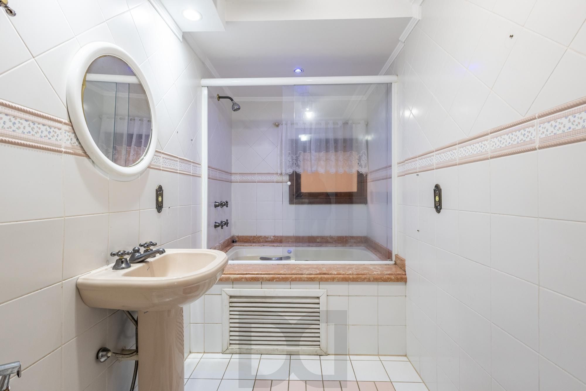 Casa com 374 m² | 3 suítes | Piscina | Ao lado do Jardim Europa — foto 36