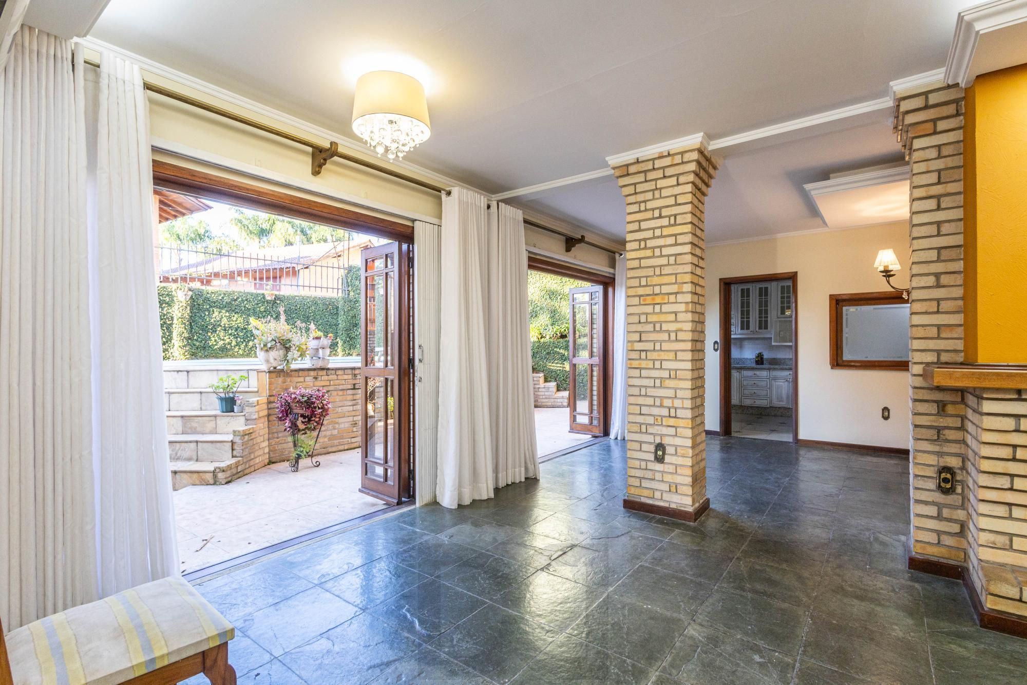 Casa com 374 m² | 3 suítes | Piscina | Ao lado do Jardim Europa — foto 15