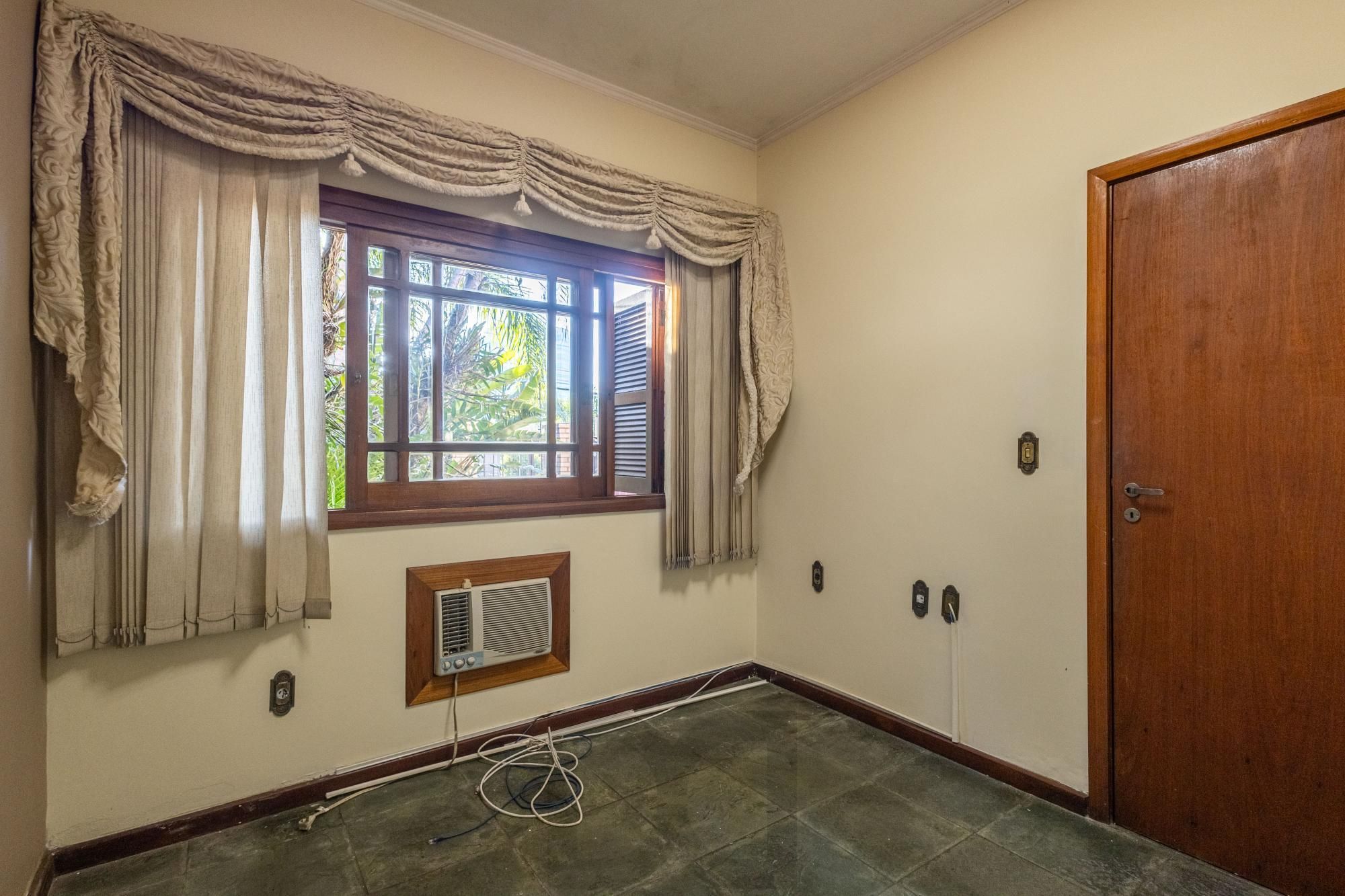 Casa com 374 m² | 3 suítes | Piscina | Ao lado do Jardim Europa — foto 17