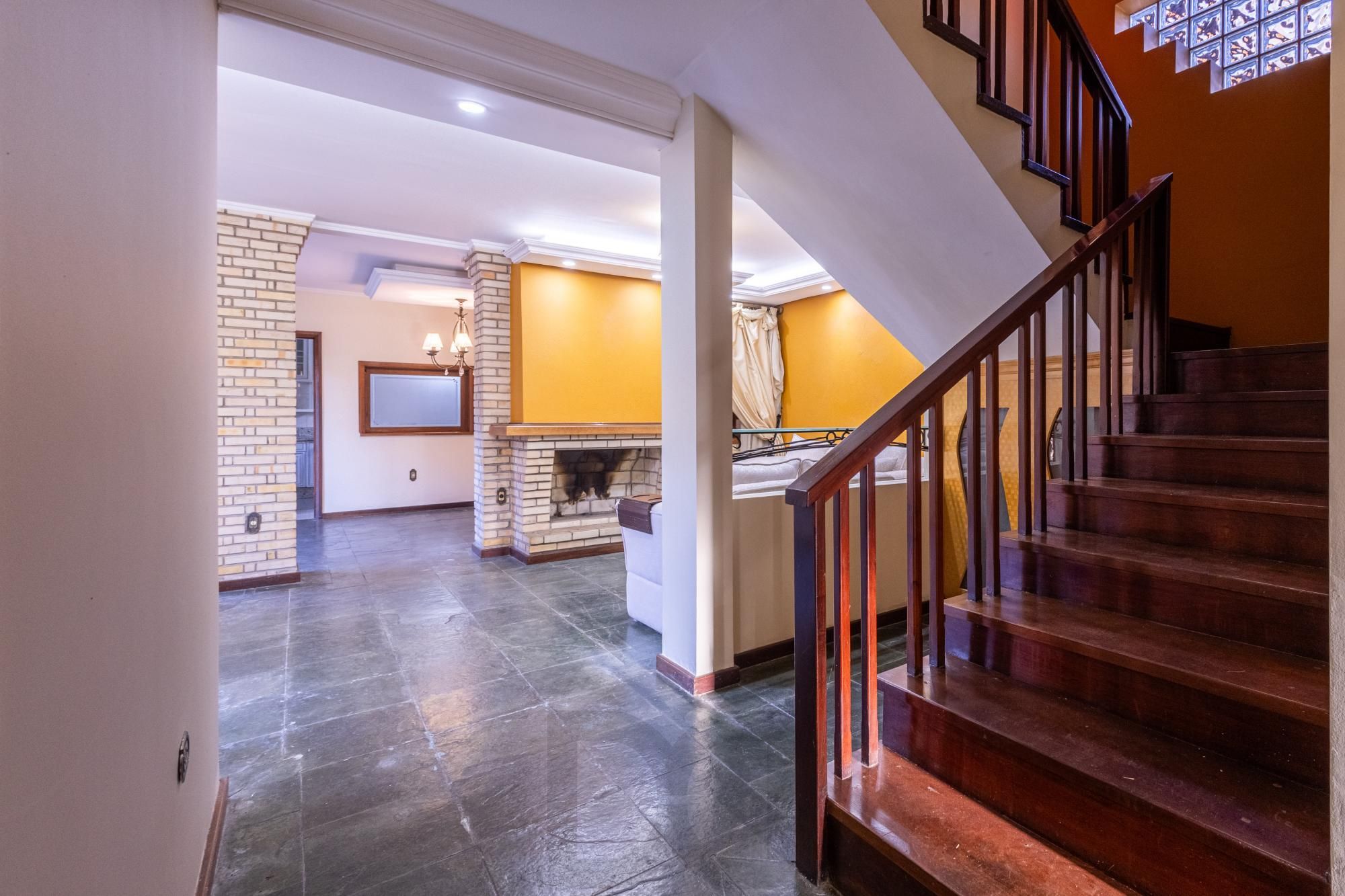 Casa com 374 m² | 3 suítes | Piscina | Ao lado do Jardim Europa — foto 11