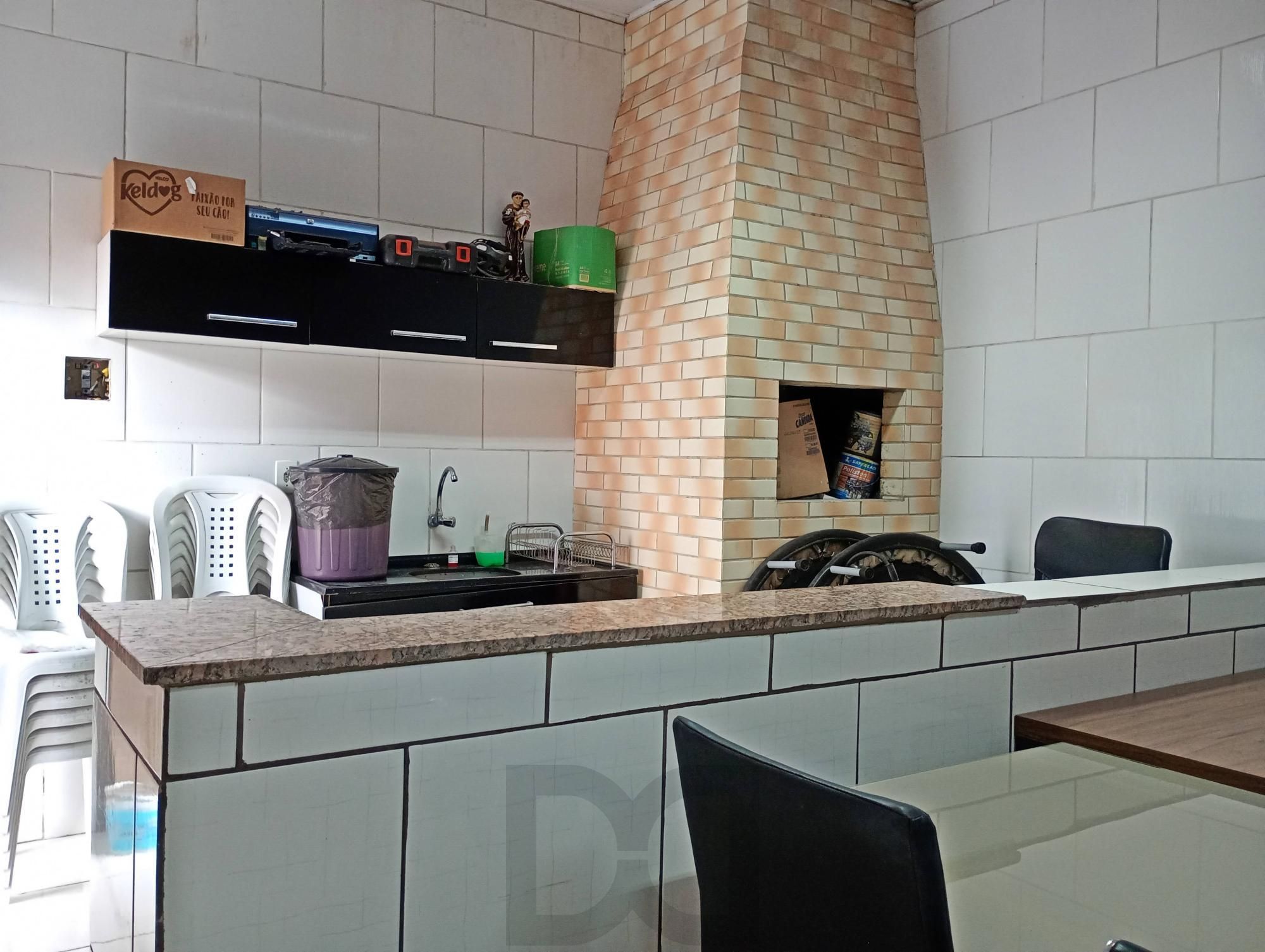 Casa com piscina e edícula — foto 4