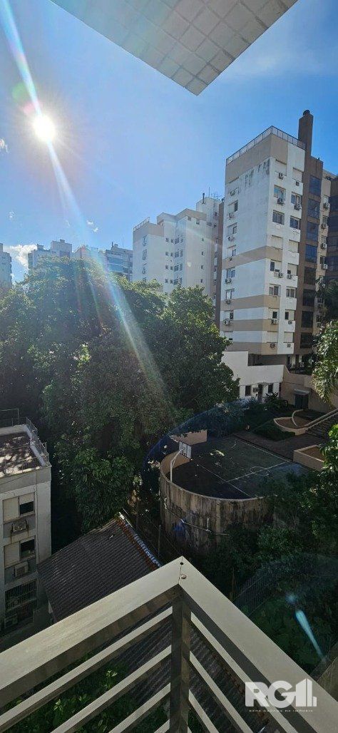 Lindo Apartamento Mobiliado de 1 domitório com 1 Suíte e Sacada — foto 19