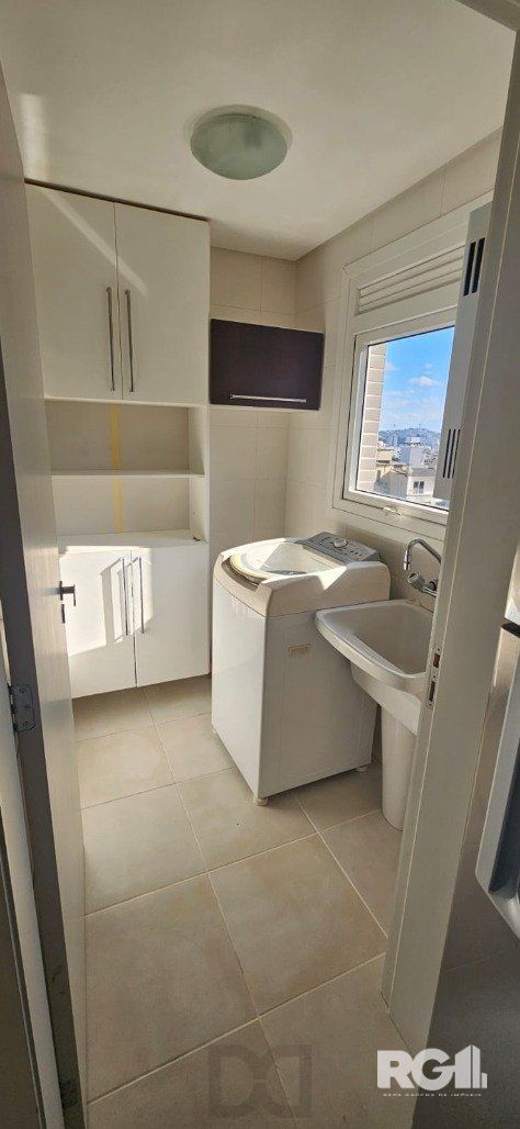 Lindo Apartamento Mobiliado de 1 domitório com 1 Suíte e Sacada — foto 9