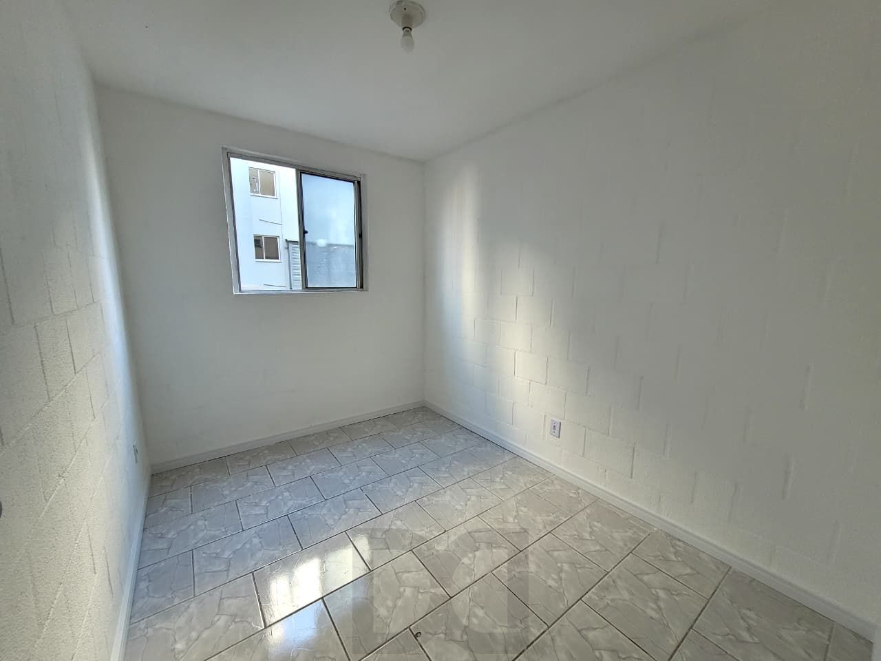 EXCELENTE OPORTUNIDADE APARTAMENTO 2 DORMITÓRIOS NO BAIRRO MARIO QUINTANA — foto 11
