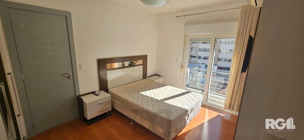 Lindo Apartamento Mobiliado de 1 domitório com 1 Suíte e Sacada — foto 15