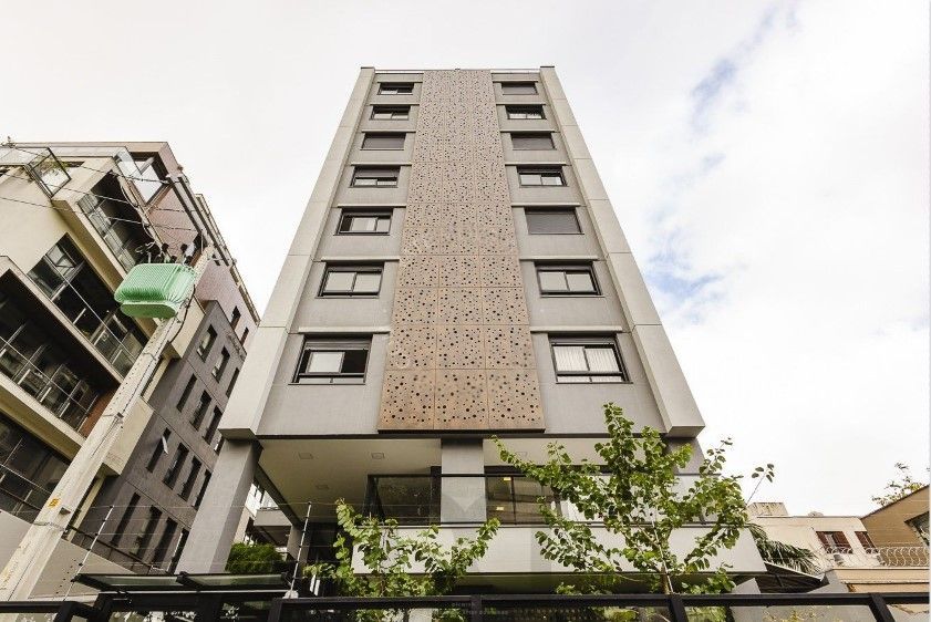 Excelente Apartamento semimobiliado de 71 m² privativos no Bairro Petrópolis. — foto 2