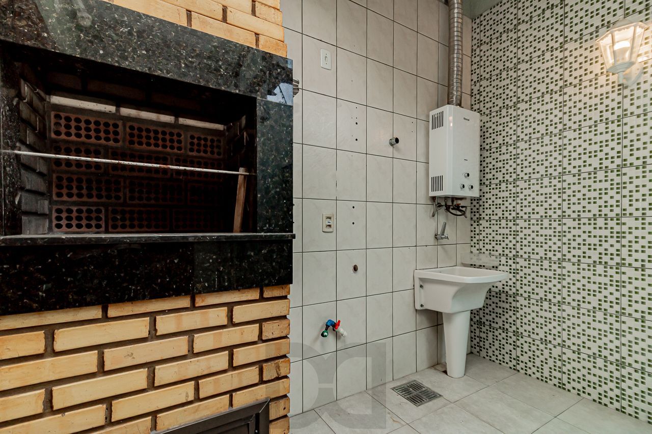 Oportunidade em Ipanema: Casa em Condomínio Fechado com Suíte Master, Hidromassagem e Alto Padrão — foto 12