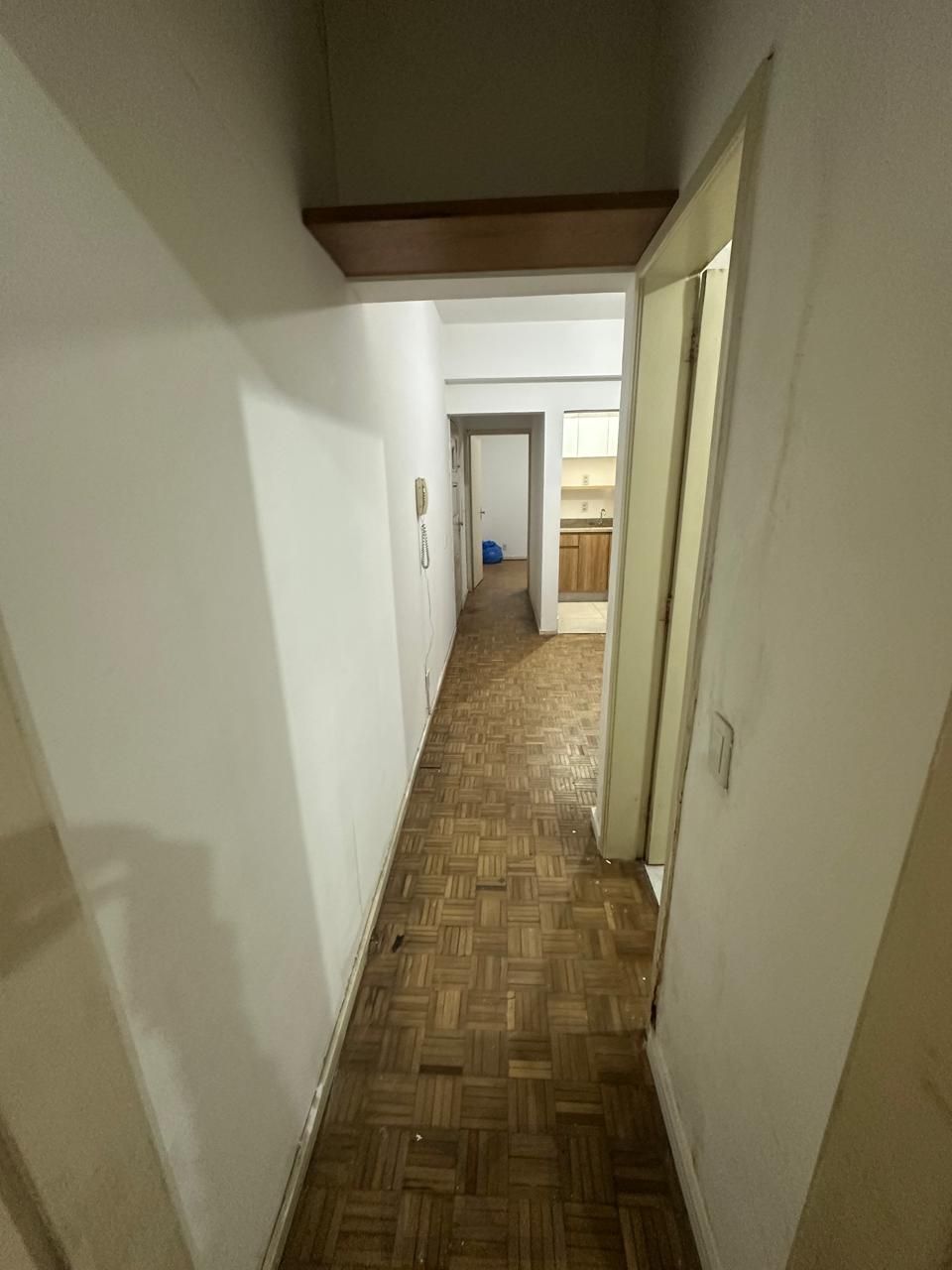 Apartamento de 2 Dormitórios na Rua Riachuelo, Próximo à Praça da Matriz. Centro Histórico de Porto Alegre — foto 8