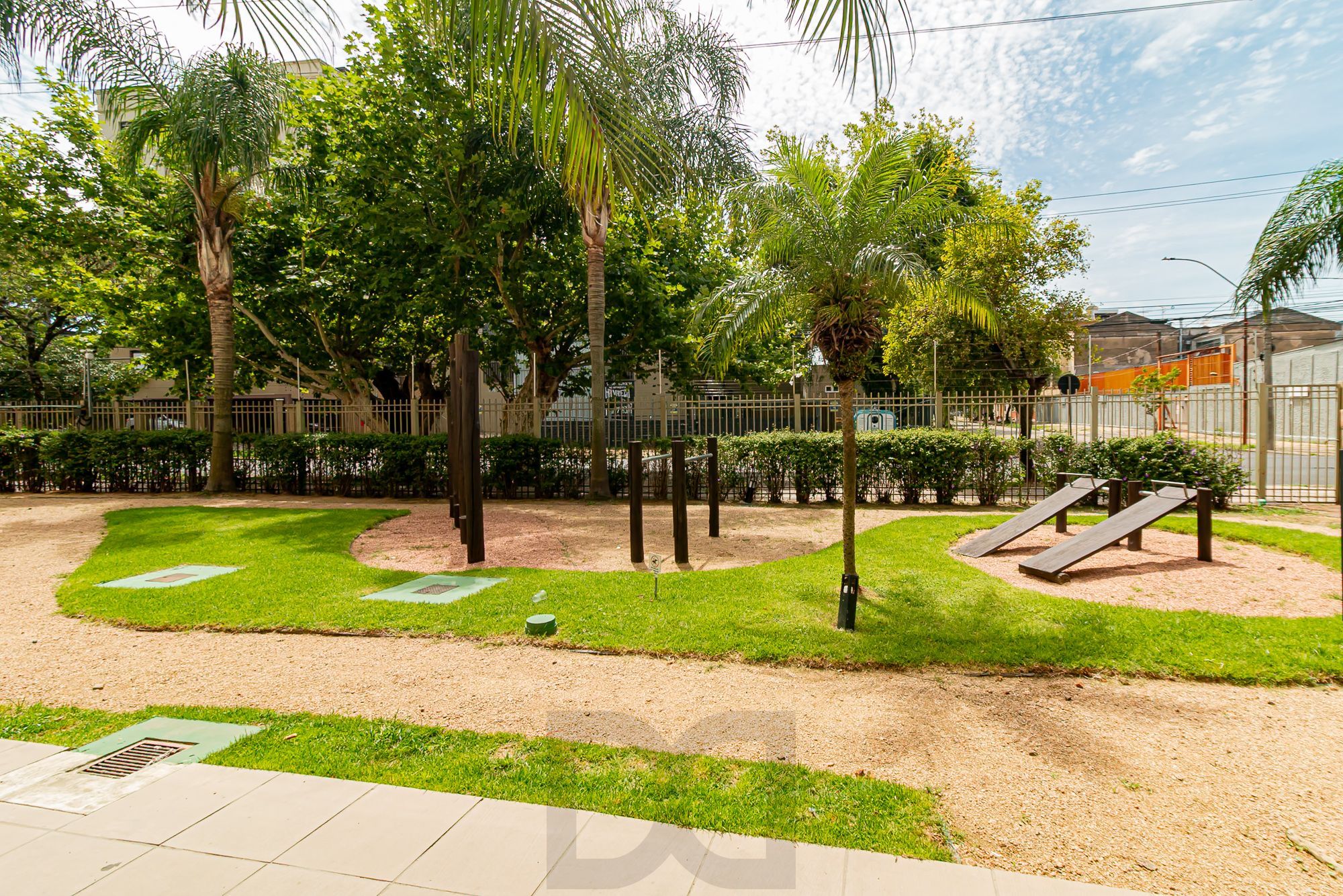 Apartamento 3 dormitórios, 2 banheiros, 1 vaga coberta e piscinas B. São Geraldo — foto 56