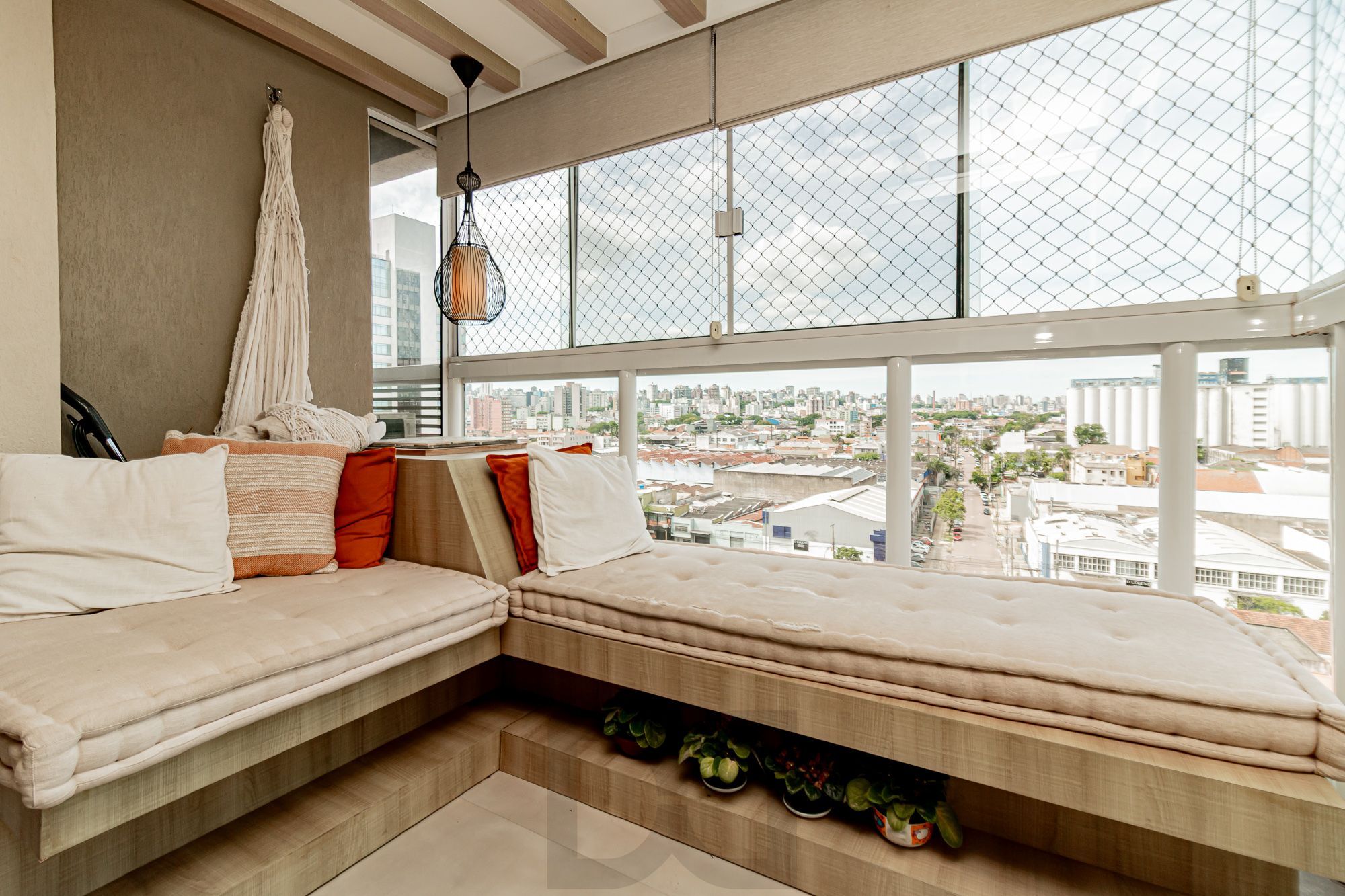 Apartamento 3 dormitórios, 2 banheiros, 1 vaga coberta e piscinas B. São Geraldo — foto 9