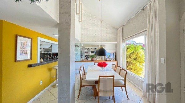 MAGNÍFICA CASA EM LOCALIZAÇÃO PRIVILEGIADA - TRANQUILIDADE E CONFORTO — foto 35