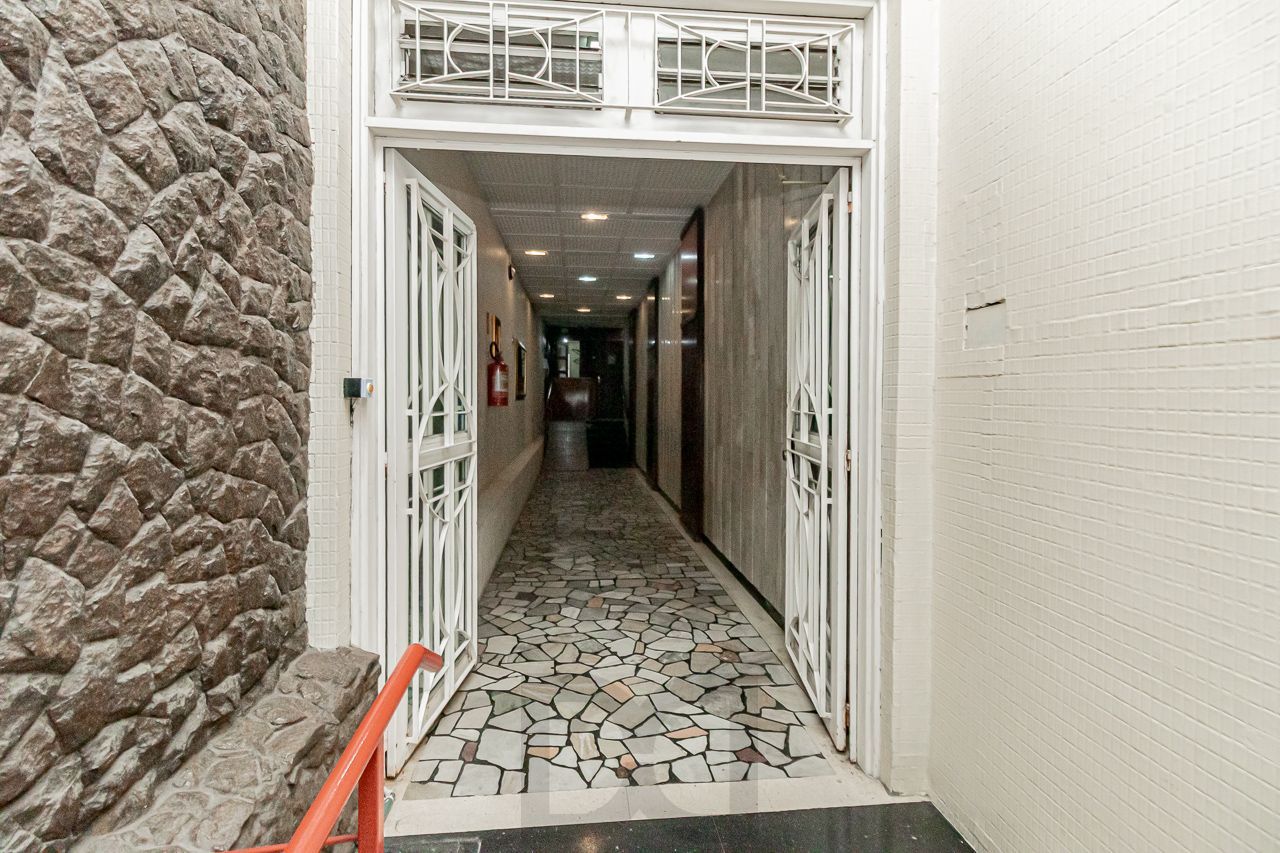 APARTAMENTO À VENDA NO CENTRO HISTÓRICO COM 3 DORMITÓRIOS — foto 41