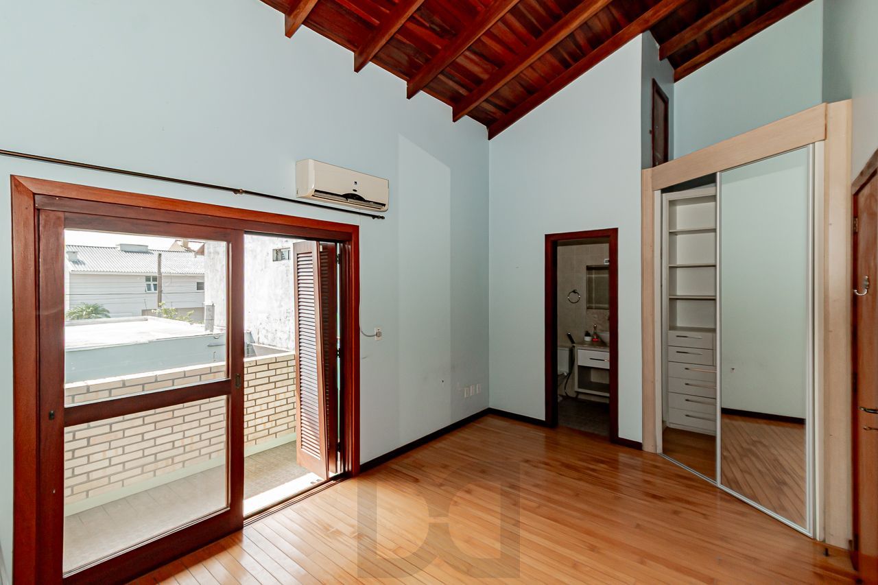 Oportunidade em Ipanema: Casa em Condomínio Fechado com Suíte Master, Hidromassagem e Alto Padrão — foto 18
