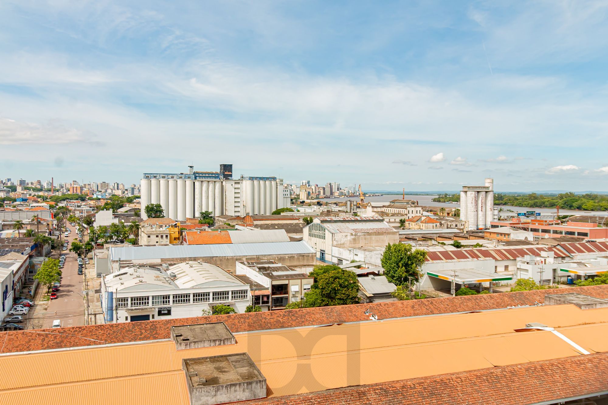 Apartamento 3 dormitórios, 2 banheiros, 1 vaga coberta e piscinas B. São Geraldo — foto 38