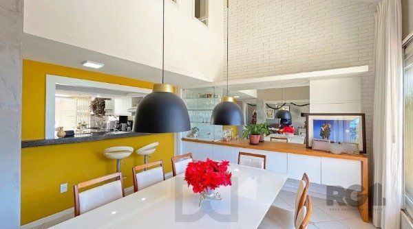 MAGNÍFICA CASA EM LOCALIZAÇÃO PRIVILEGIADA - TRANQUILIDADE E CONFORTO — foto 33