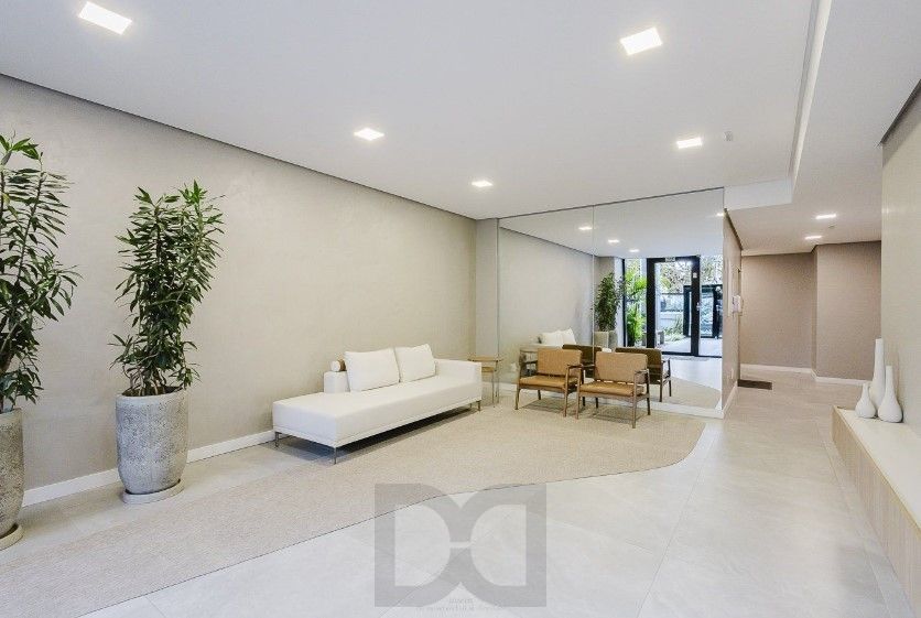 Excelente Apartamento semimobiliado de 71 m² privativos no Bairro Petrópolis. — foto 12