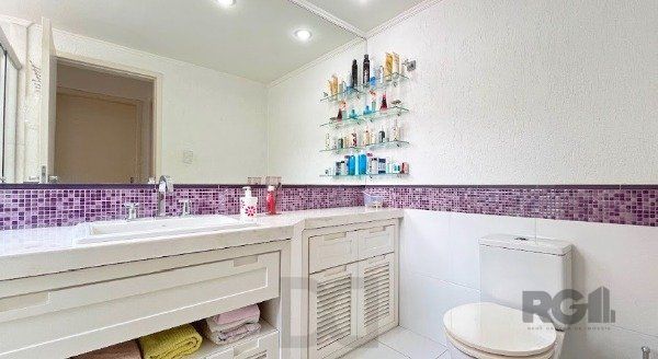MAGNÍFICA CASA EM LOCALIZAÇÃO PRIVILEGIADA - TRANQUILIDADE E CONFORTO — foto 18