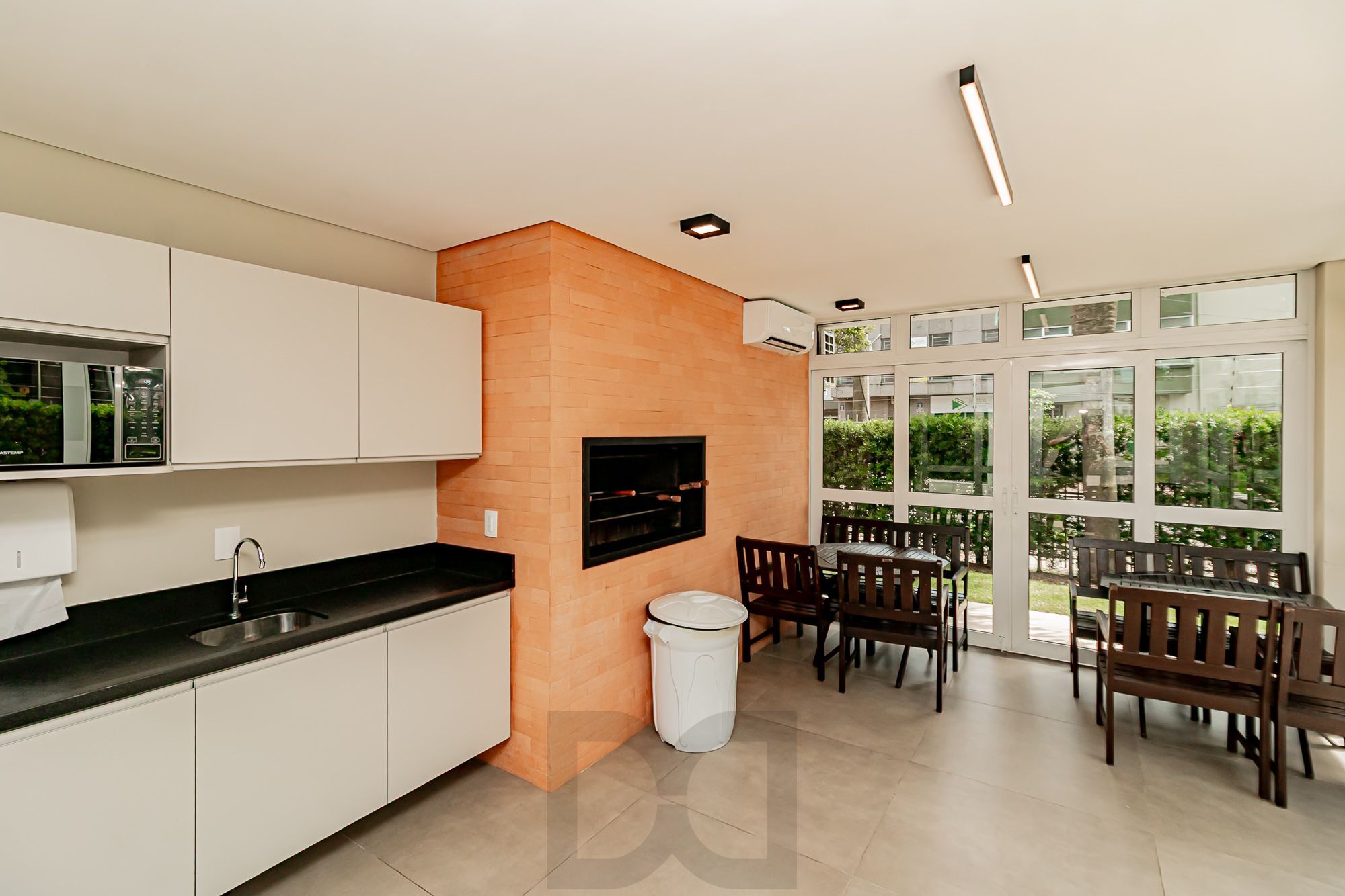 Apartamento 3 dormitórios, 2 banheiros, 1 vaga coberta e piscinas B. São Geraldo — foto 65