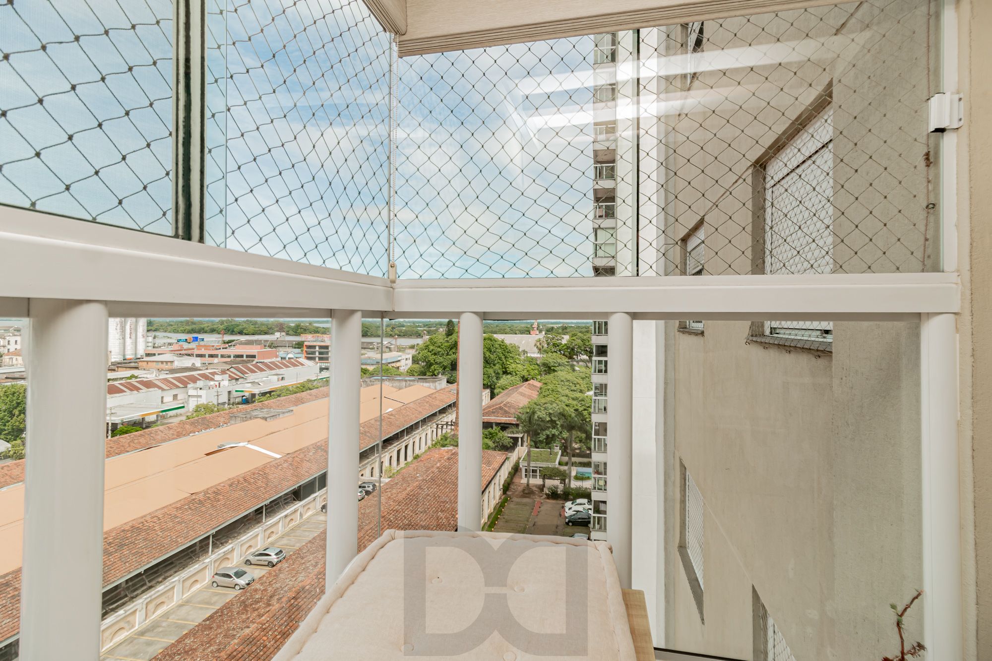 Apartamento 3 dormitórios, 2 banheiros, 1 vaga coberta e piscinas B. São Geraldo — foto 11