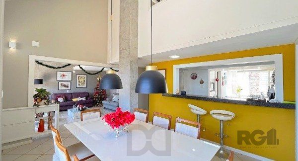 MAGNÍFICA CASA EM LOCALIZAÇÃO PRIVILEGIADA - TRANQUILIDADE E CONFORTO — foto 32