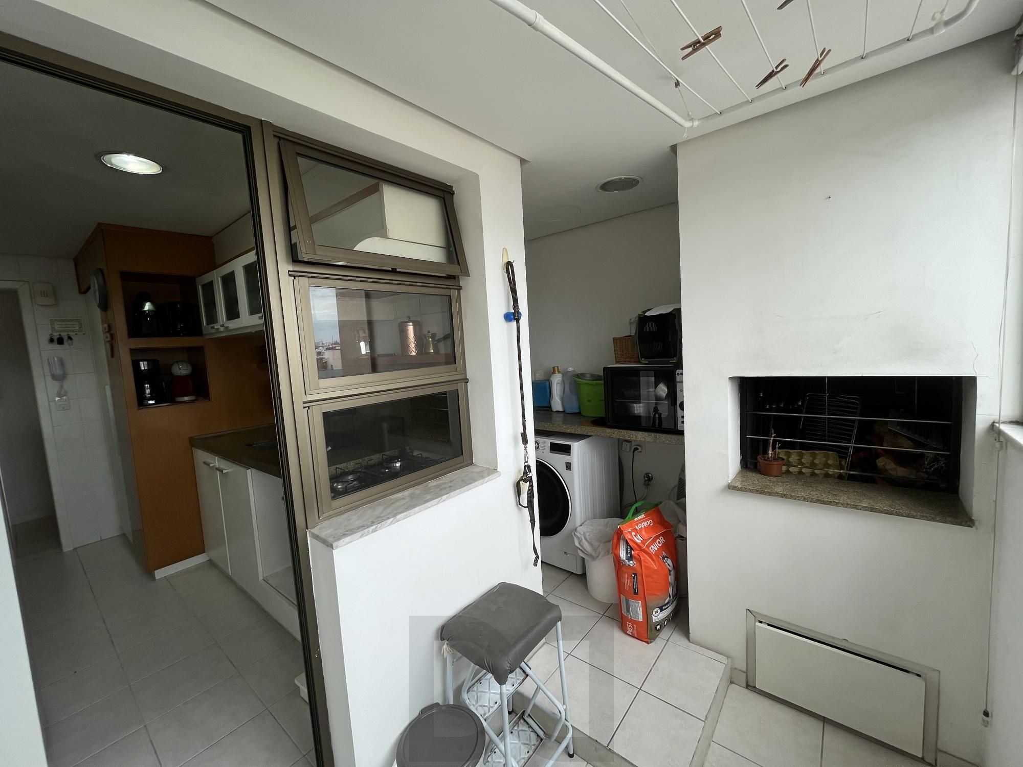 Apartamento de três dormitórios, suíte e uma vaga de garagem no bairro Santana — foto 14