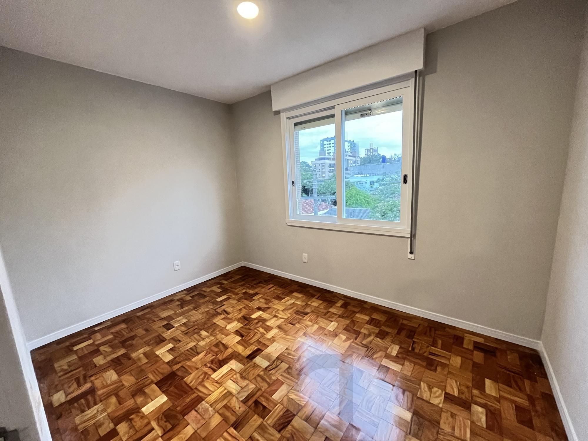 Apartamento de 2 quartos e 2 vagas de garagem no bairro Santana em Porto Alegre — foto 17