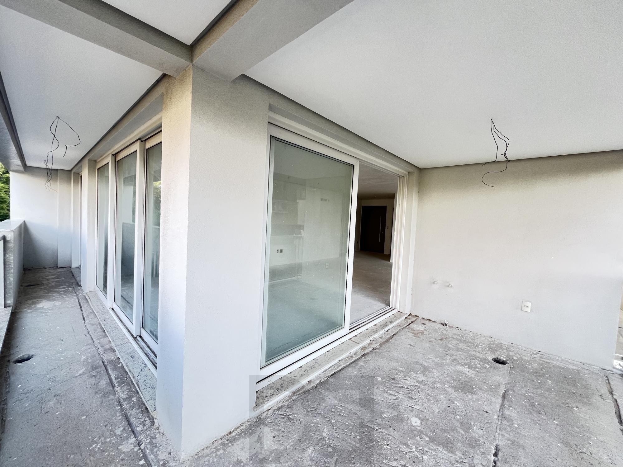 Apartamento com 3 suítes no bairro São João em Porto Alegre — foto 14