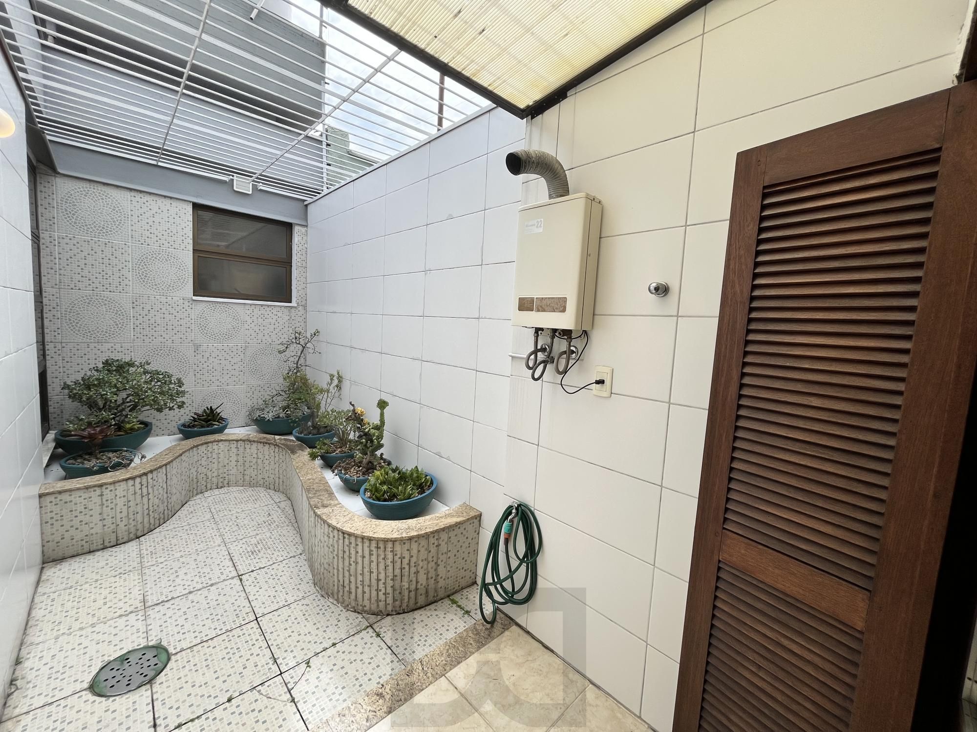 Casa para Venda - 160m², 3 dormitórios, sendo 1 suites, Jardim Botânico — foto 25