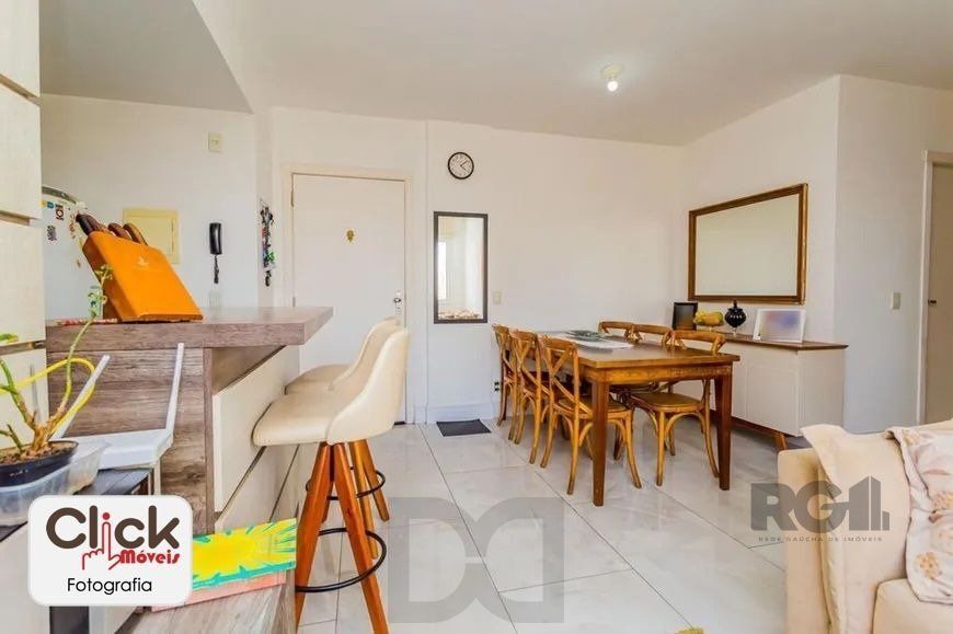 Apartamento 3 dormitórios, sendo 1 suíte, 66 m² de área privativa e 1 vaga(s) de garagem. Localizado na Rua/Av. Dom Claudio Jose Goncalves Ponce De Leao, no bairro Vila Ipiranga em Porto Alegre. — foto 10