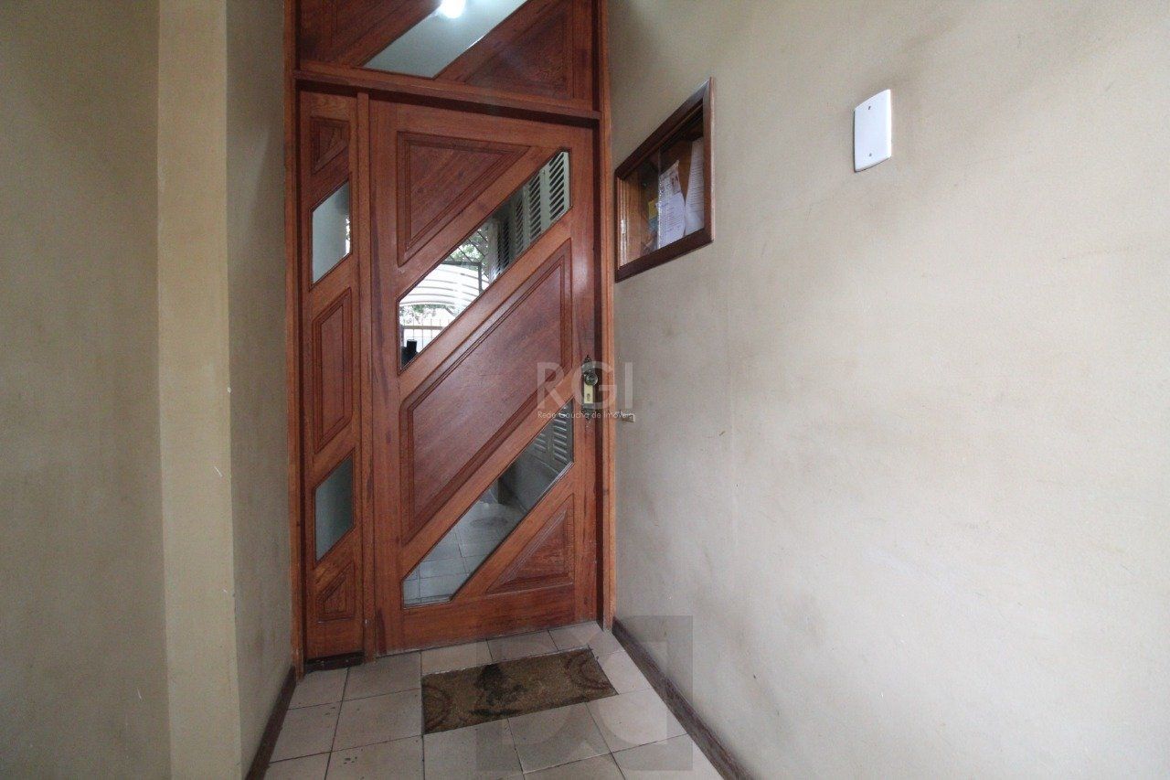 Apartamento para Venda - 61.8m², 2 dormitórios, sendo 1 suites, Cidade Baixa — foto 2