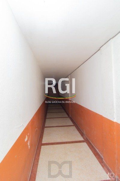 Apartamento de dois dormitórios dependência de empregada no bairro Cidade Baixa — foto 8