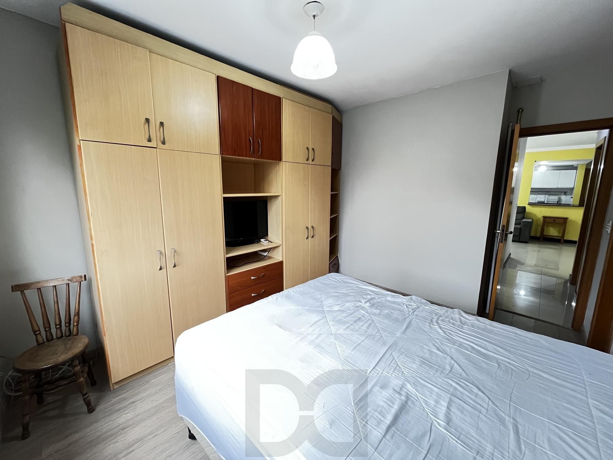 Apartamento de 2 quartos, suíte e 1 vaga de garagem no bairro Santana em POA/RS — foto 12